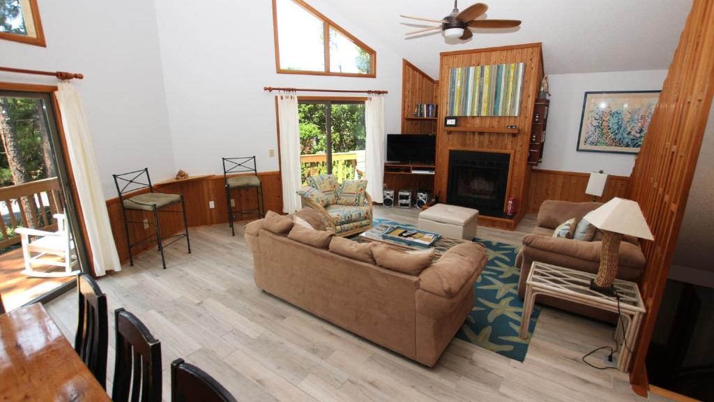 Soundside, 5 Bedrooms, 3 Bathrooms -325, CVille, Corolla