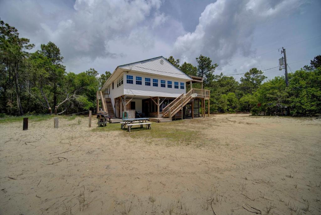 Oceanside, Wild Horses, 4x4 area, Secluded, 4x2330, Wild Horse Landing, Knotts Island
