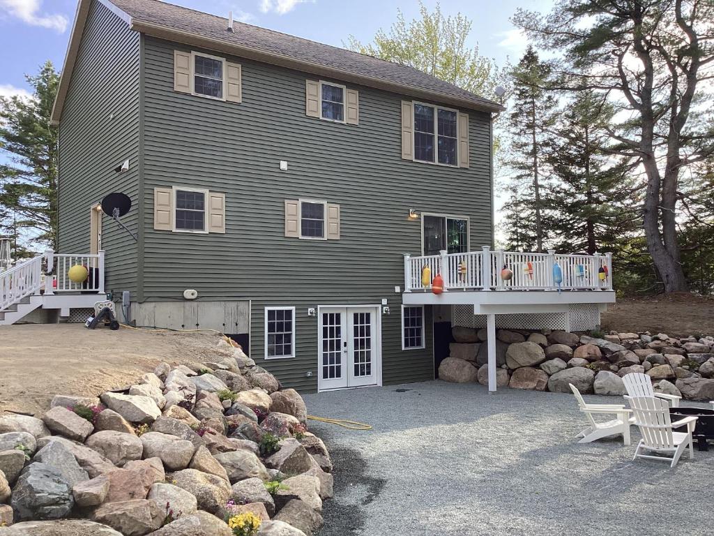 Ocean Front Waterfront River Front Hot Tub Kid & Pet Friendly