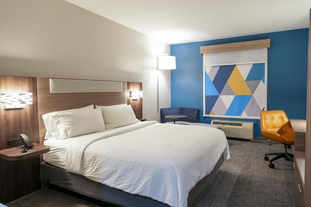Holiday Inn Express Hotel & Suites Cedar Hill By IHG
