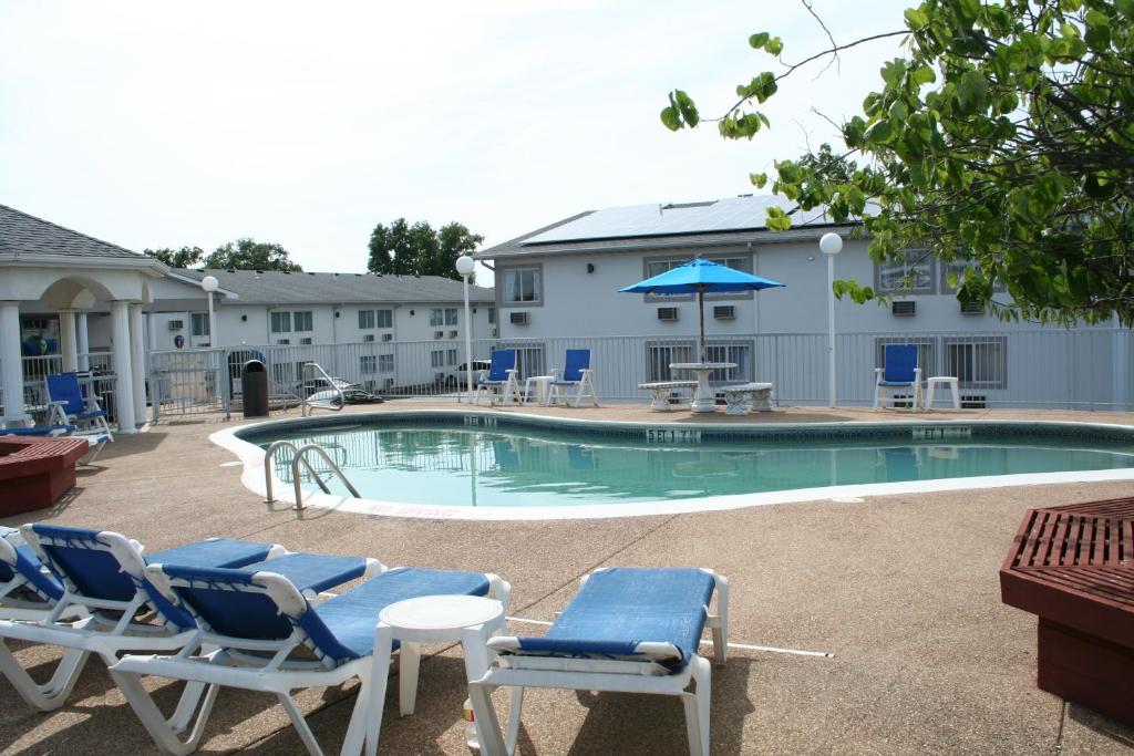 Baymont by Wyndham Osage Beach photo