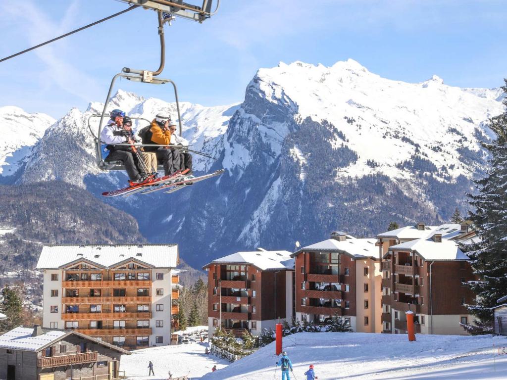 Studio cosy à la montagne avec balcon et rangement skis, idéal pour 4 personnes - 2