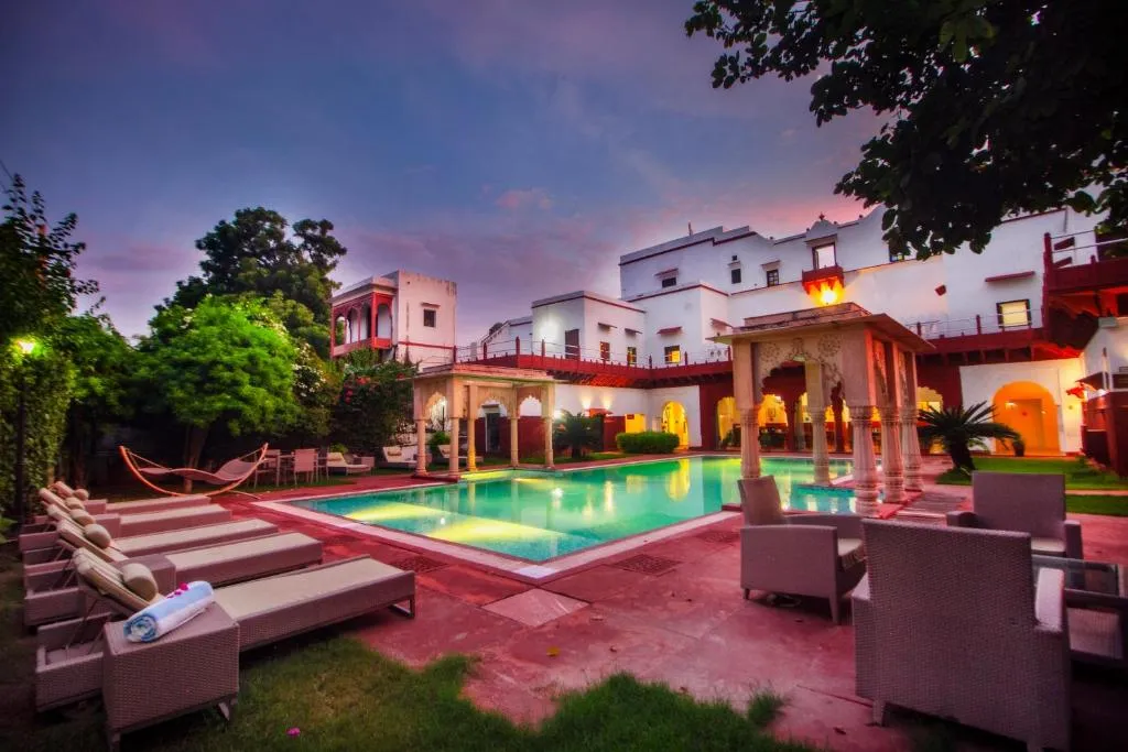 Amritara Chandra Mahal Haveli, Bharatpur，位于珀勒德布尔的酒店