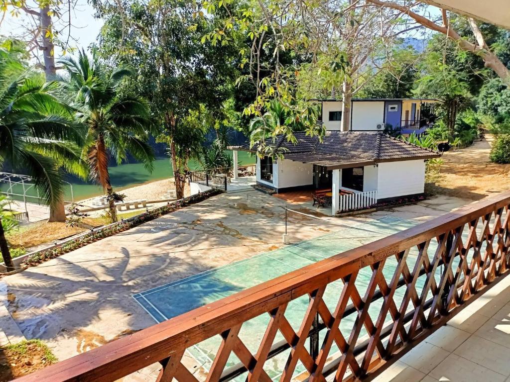 Exterior view, Pechmaneekan Beach Resort in Kanchanaburi
