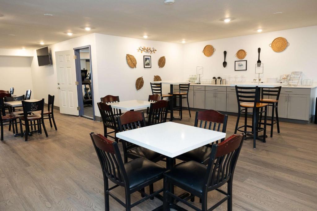 Bhagat Hotels Stone Mountain Atlanta BW Signature Collection お料理のイメージ