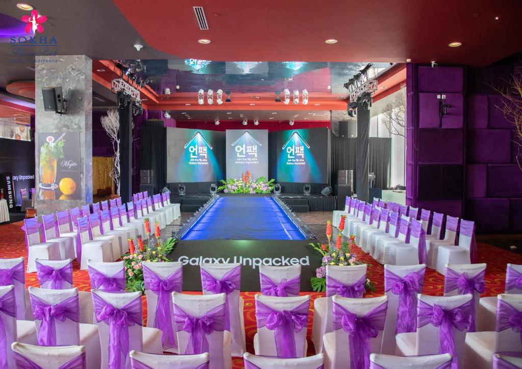 Banquet hall