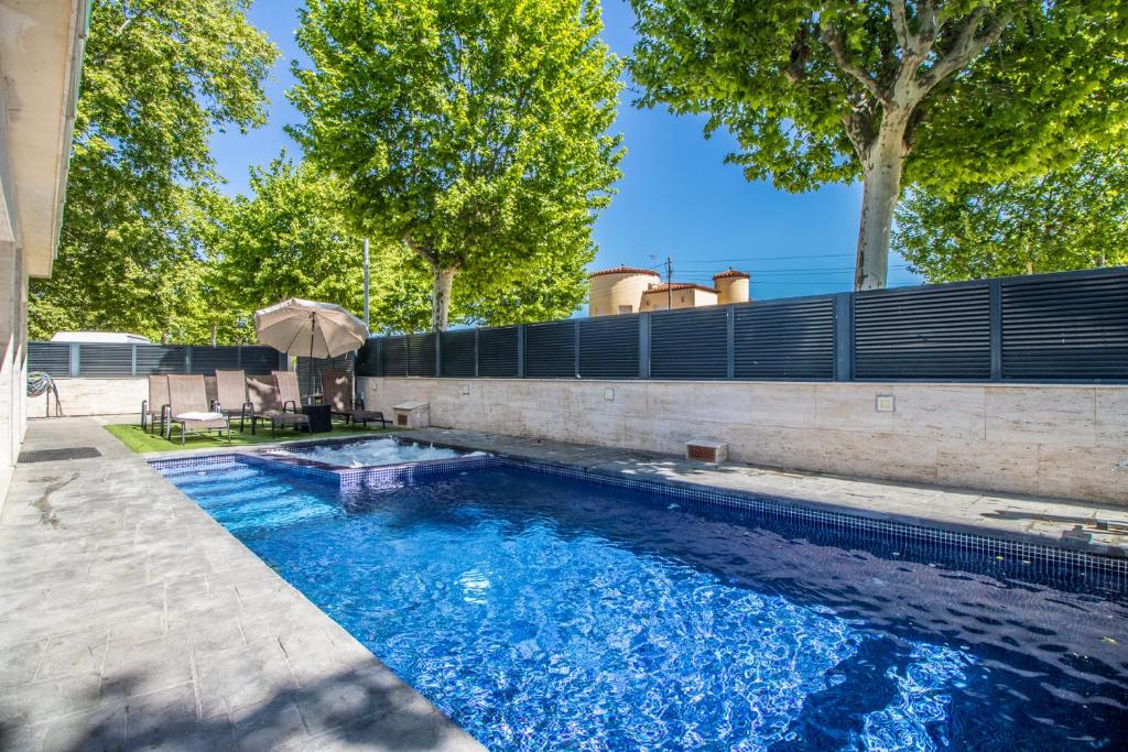 Villa de lujo. Piscina con jacuzzi. - 2