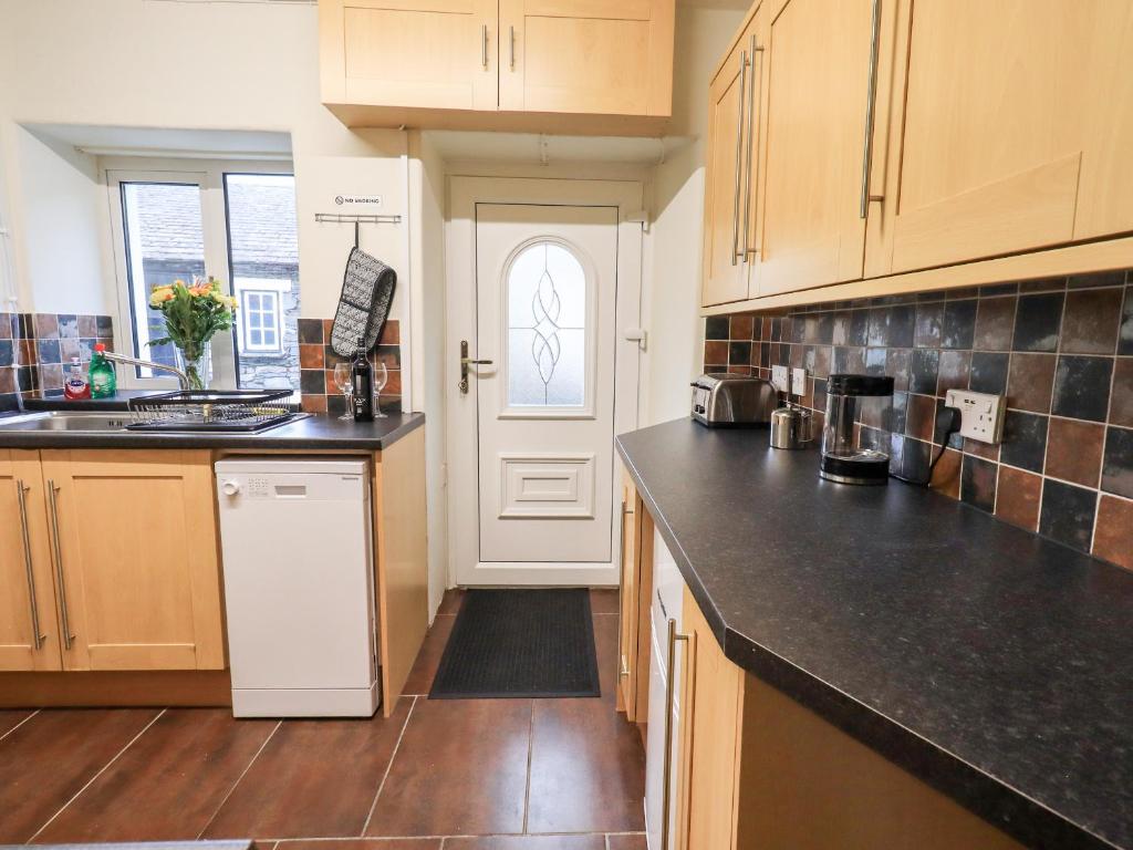 6 Calgarth View photo 8
