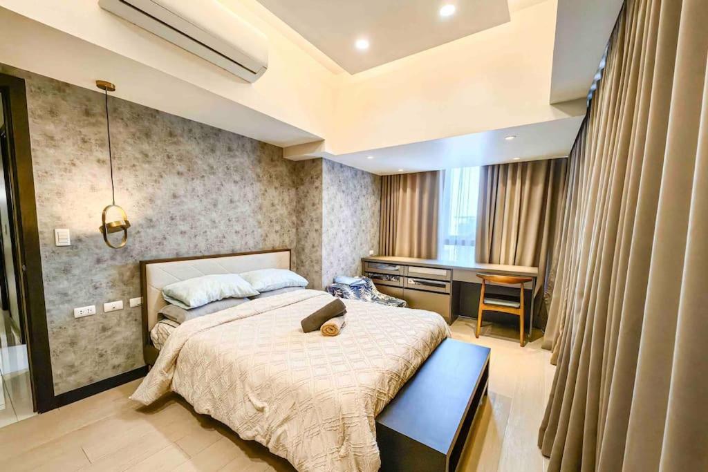 Grand Deluxe 3BR with Bathtub, Manila up to 25 OFF Book Now