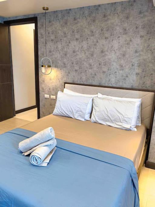 Grand Deluxe 3BR with Bathtub, Manila up to 25 OFF Book Now