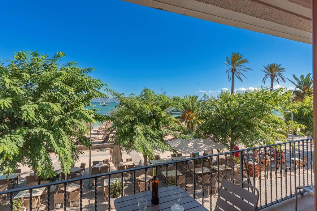 Vora Mar Beachfront Apartment by Sealand Villas - 3
