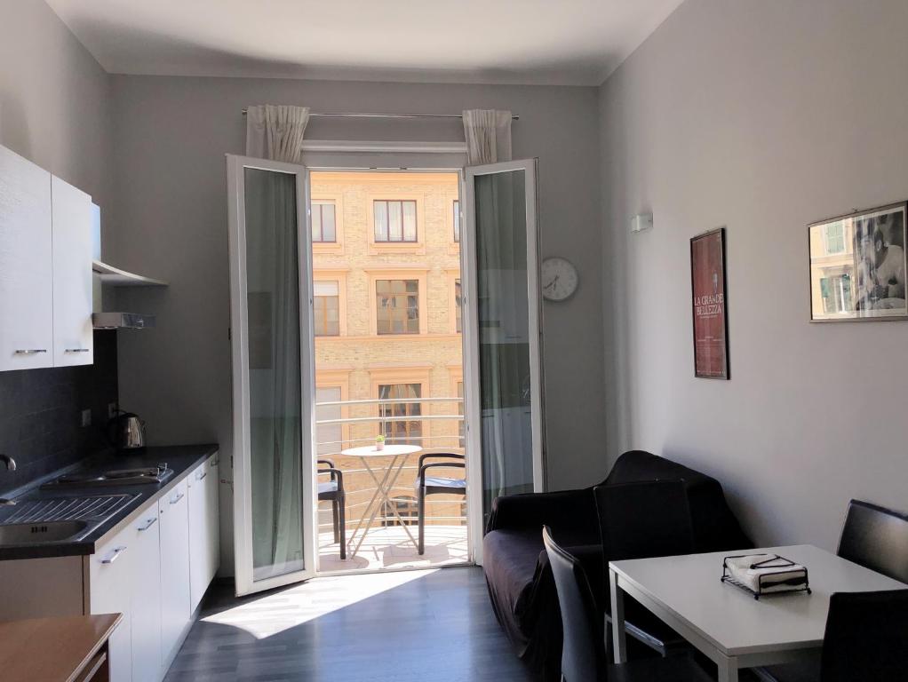 The Manzoni, Roma