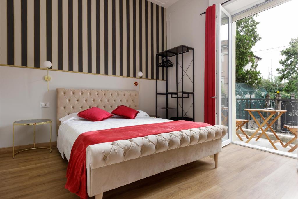 Domus 44 Rooms - 1
