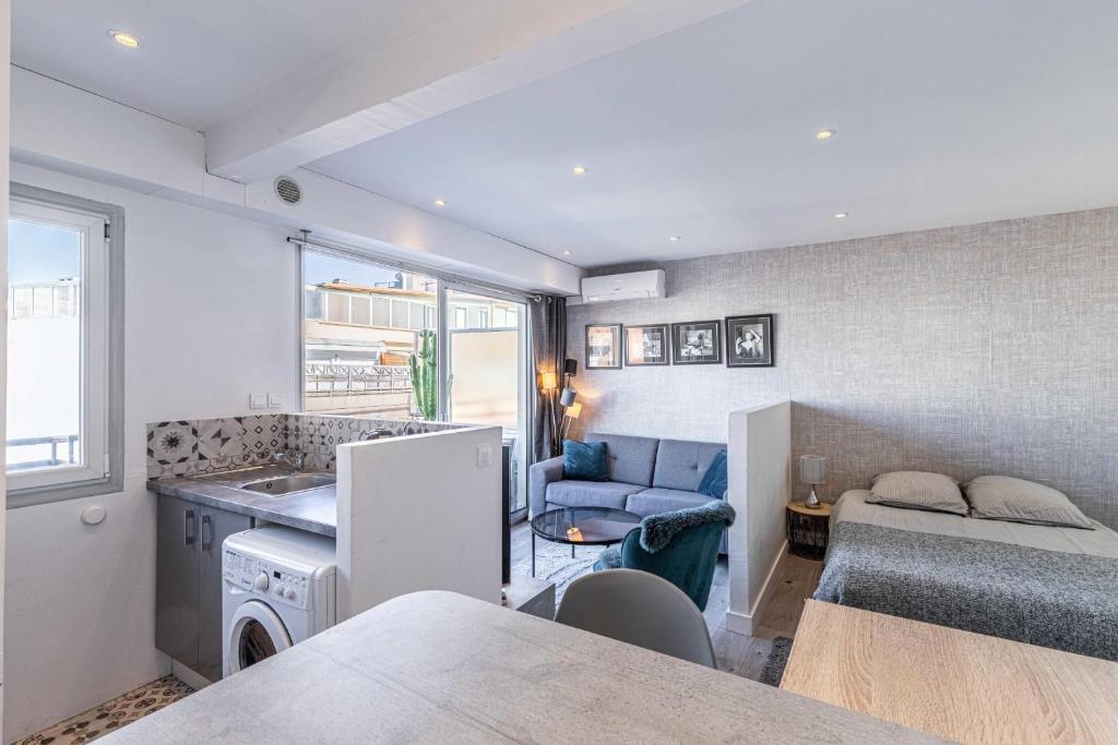 Magnificent studio with terrace - center of Cannes - 4