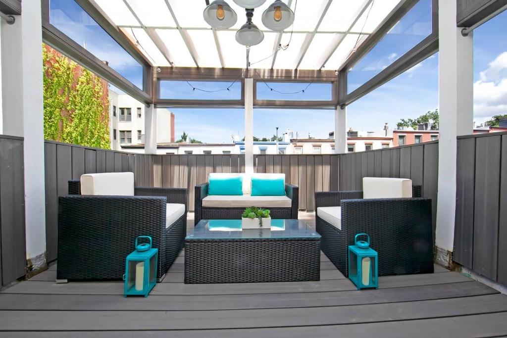 Private Outdoor Paradise near the Prospect Park