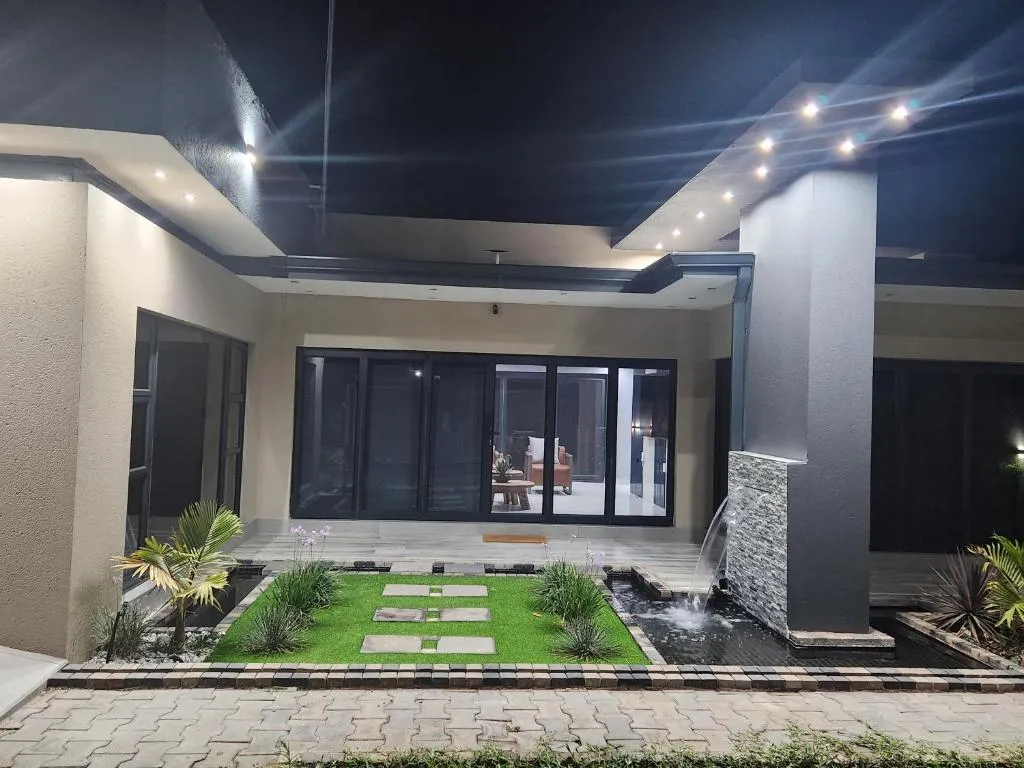 The Residence Villa, hotel in Musina