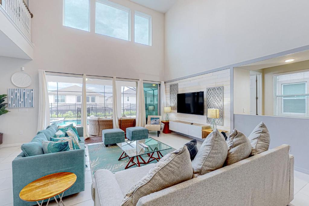 Solara Joy, Kissimmee