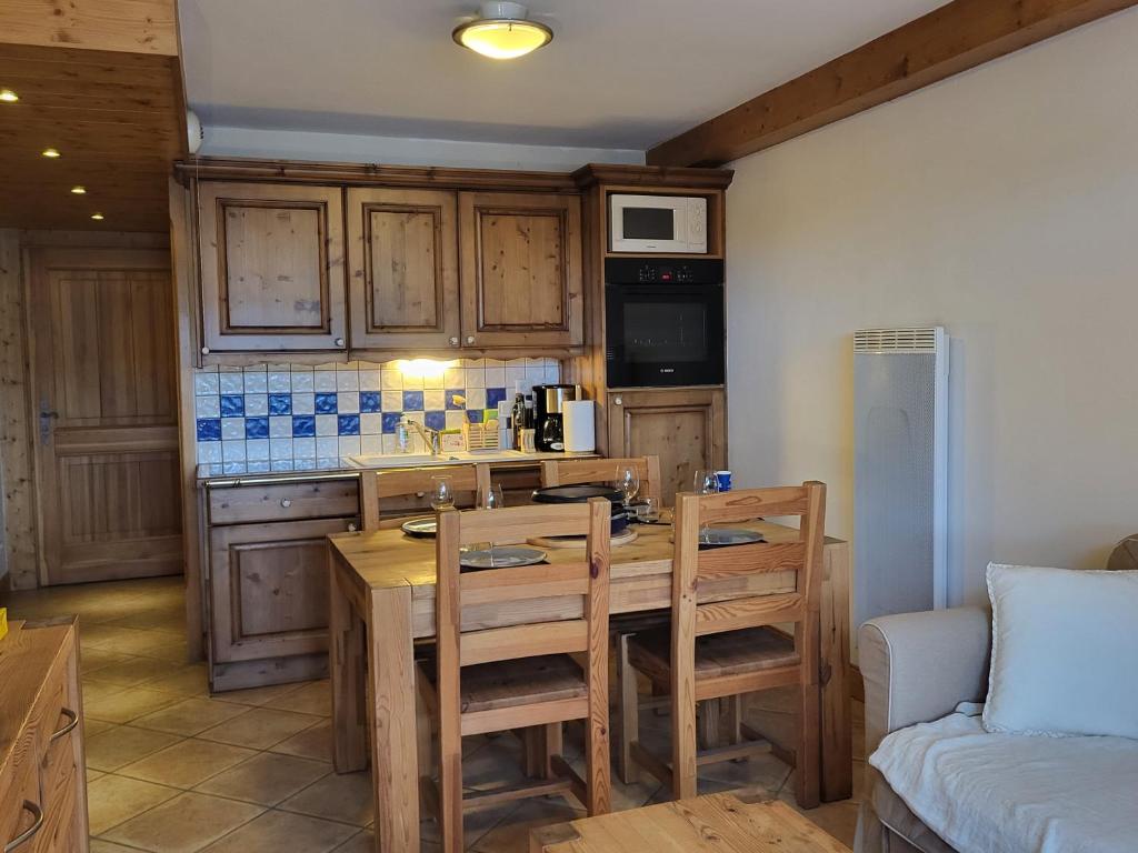 Ecrins A4, 1 bedroom apartment with bunk room, central Samoëns - 4