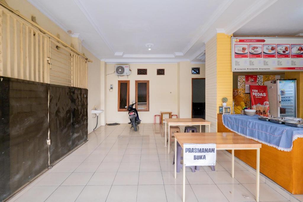 OYO 3825 Lavender Syariah Sawojajar 外観