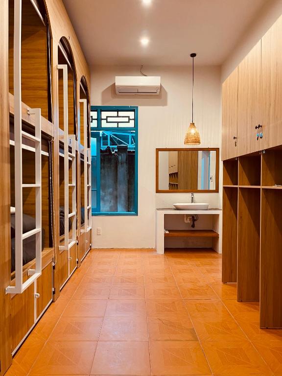 Wanderlust – Beach Side Hoi An