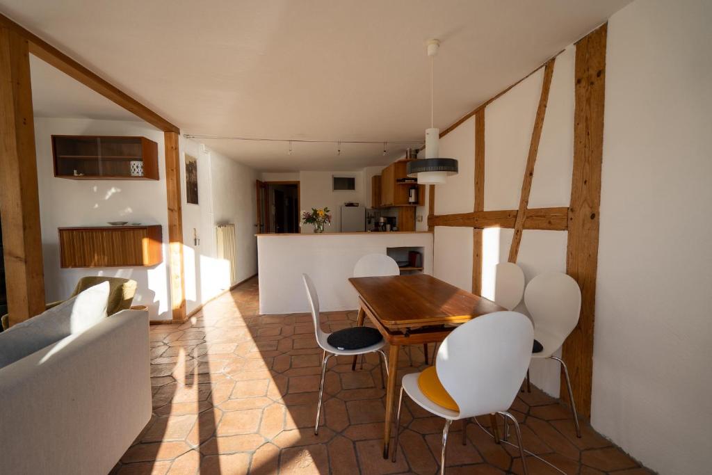 Ferienwohnung Idylle am See - idyllisch auf der Insel mit Balkon und Seesicht und direkter Seelage - 5