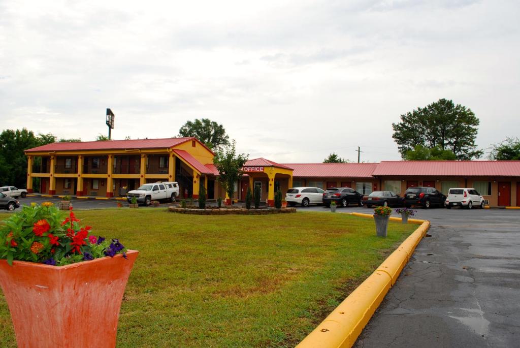 Duffy Motel North Calhoun ガーデン