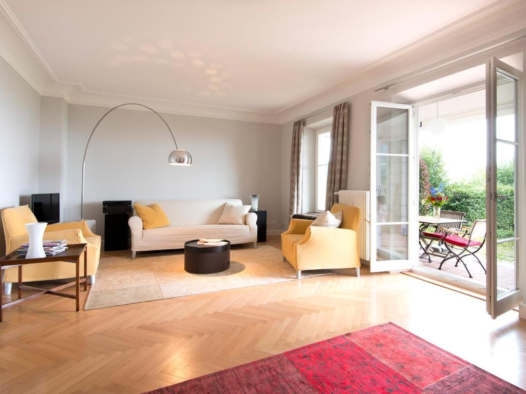 Ferienwohnung Villa Hoyerberg See - besondere Villen-Wohnung mit Garten und Ausblick - 2