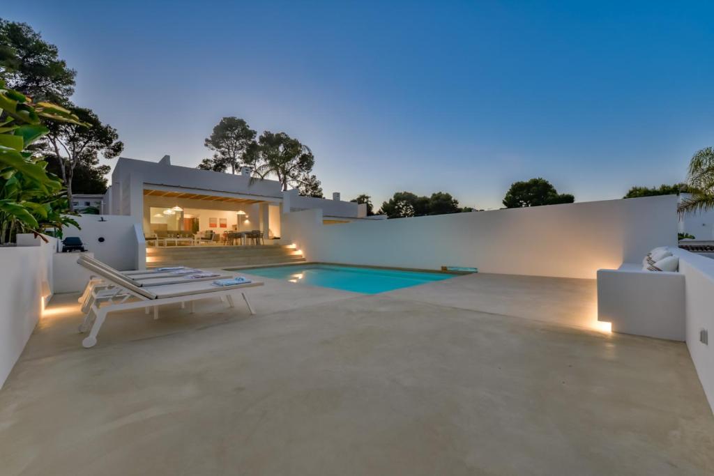 LA CALITA- By Almarina Villas, Moraira