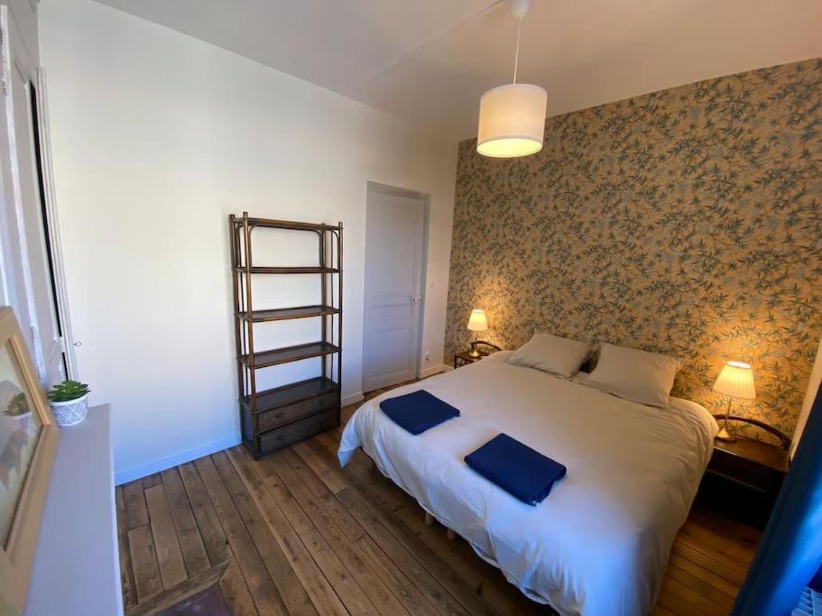 Maison de Charme - 4 Chambres - Courette & Parking Gratuit - 5