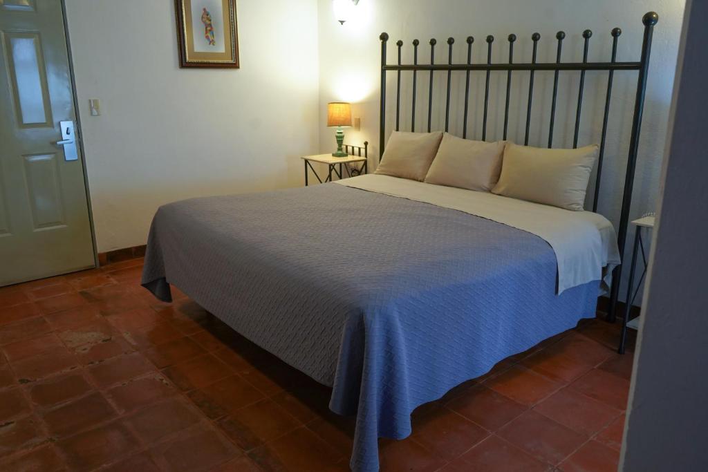 Hotel Real de Leyendas - 4