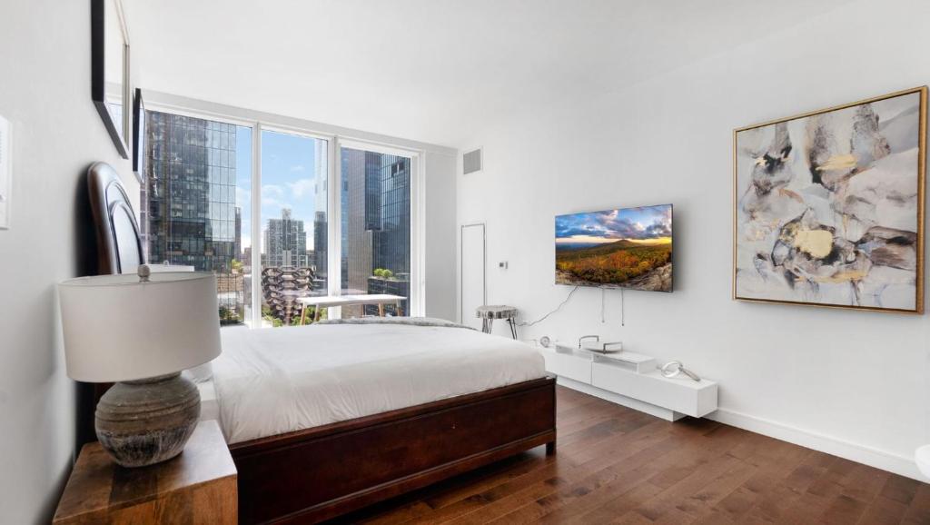 Beautiful Bedroom Suite in Manhattan