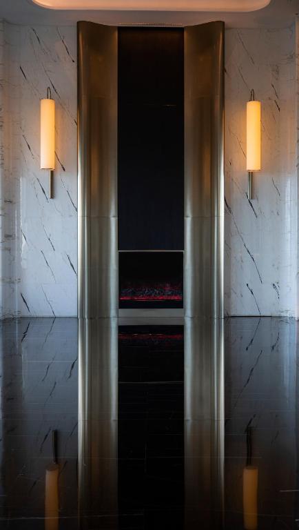 フロント・ロビー