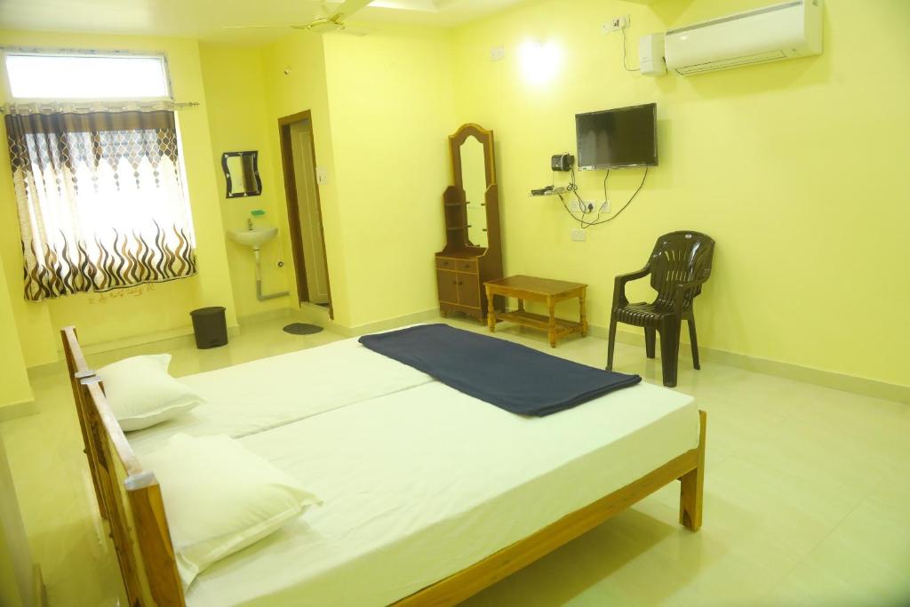 OYO 82996 Sri Durga Luxury Rooms