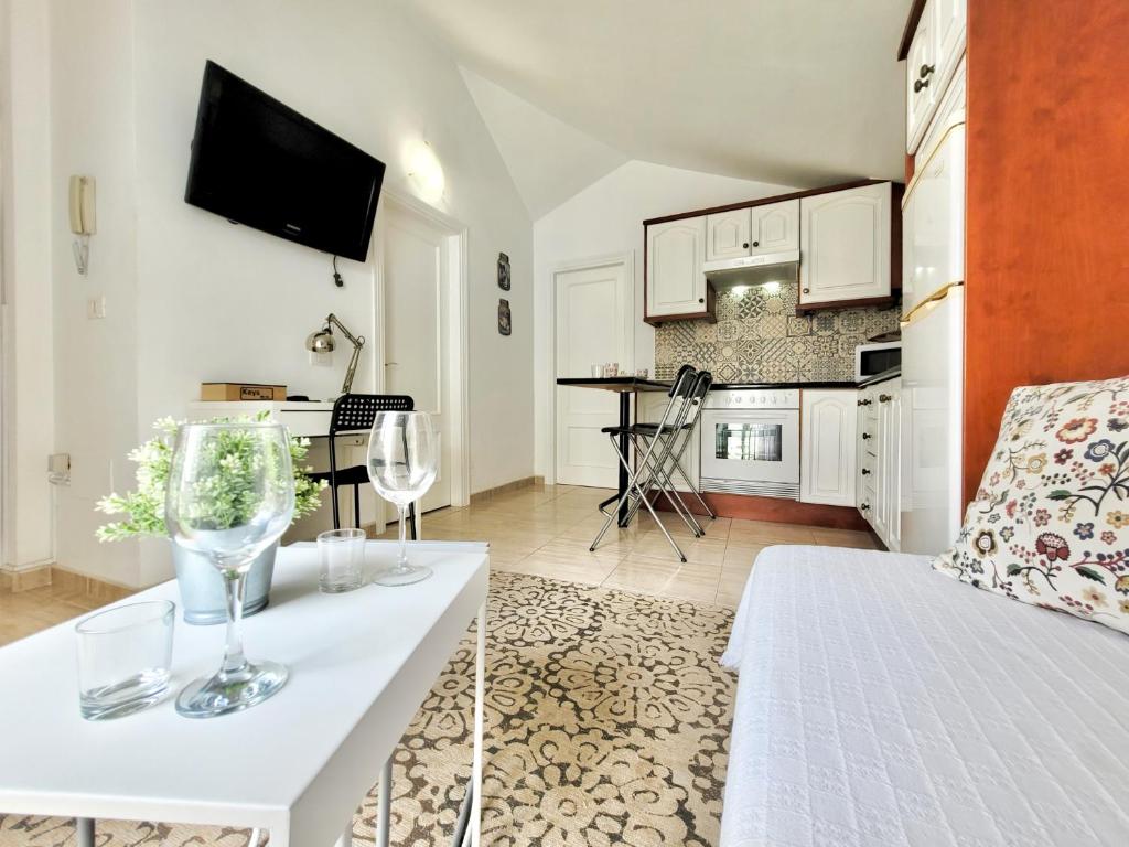 Miranda Penthouse AD with FREE PARKING - 3