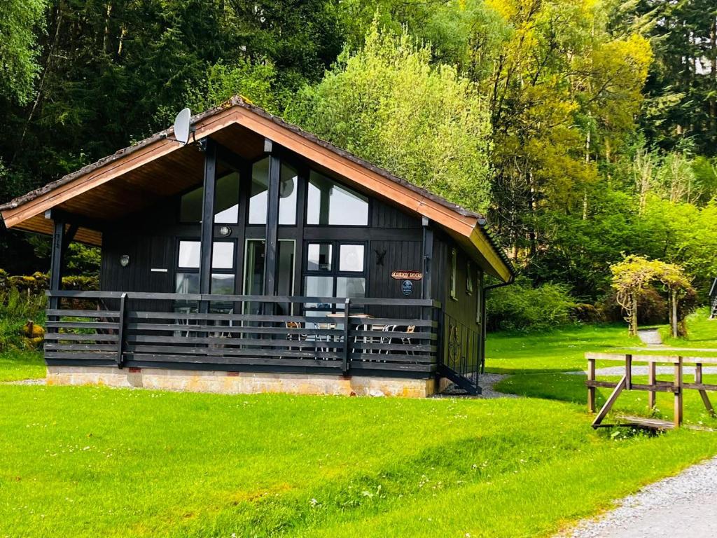 Stringy Rocks, Morenish