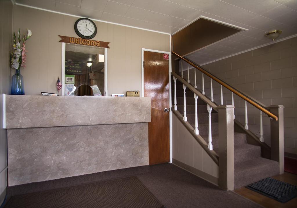 Rosemount Motel photo