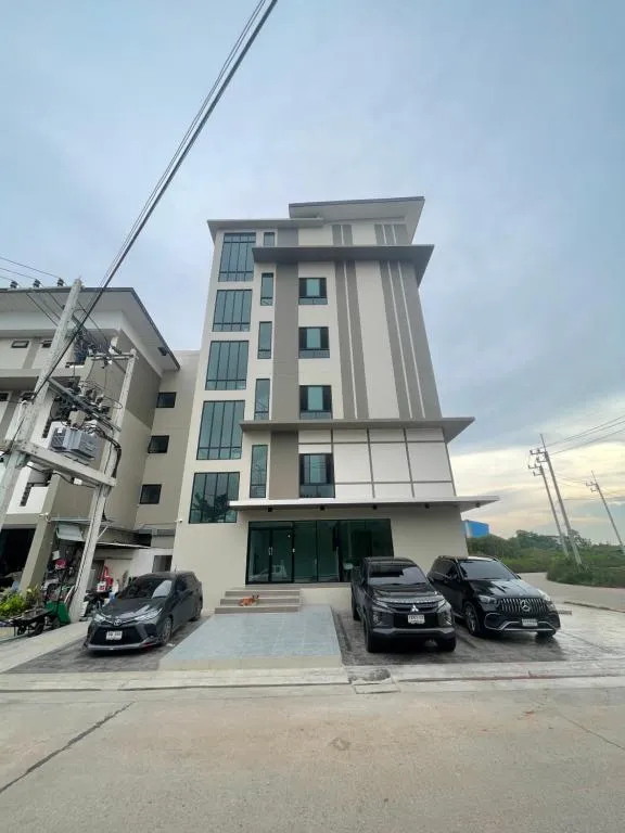 W residence สมุทรสาคร，位于Ban Khok Kham的酒店