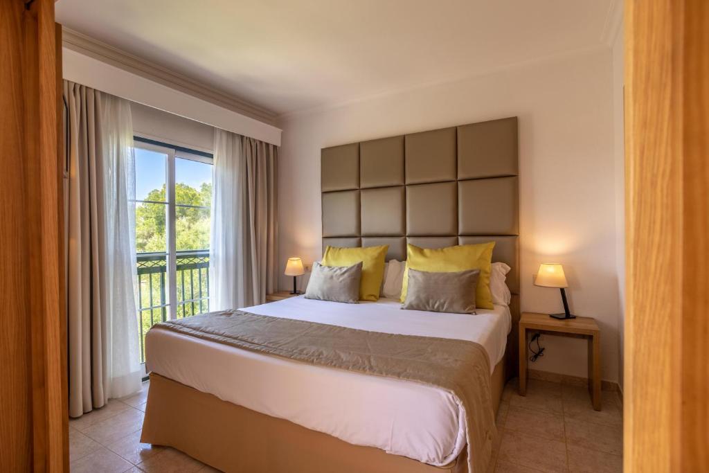Zafiro Menorca — Hotel rooms in Cala'n Bosch, Balearic Islands