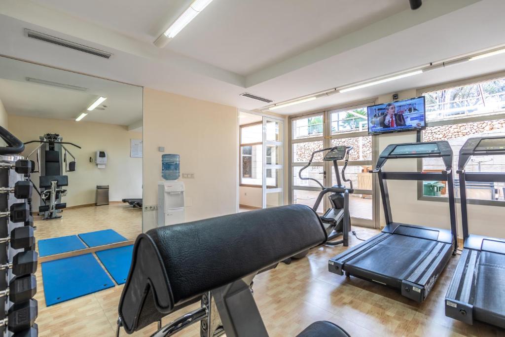 Zafiro Menorca — Sports & recreation in Cala'n Bosch, Balearic Islands