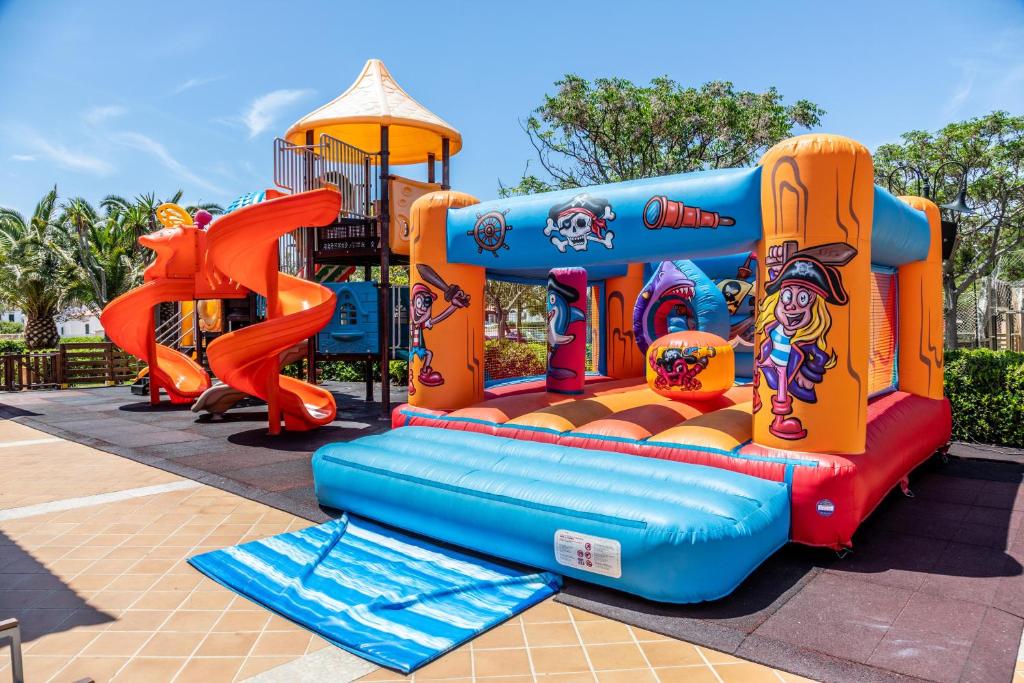 Zafiro Menorca — Attractions for children in Cala'n Bosch, Balearic Islands