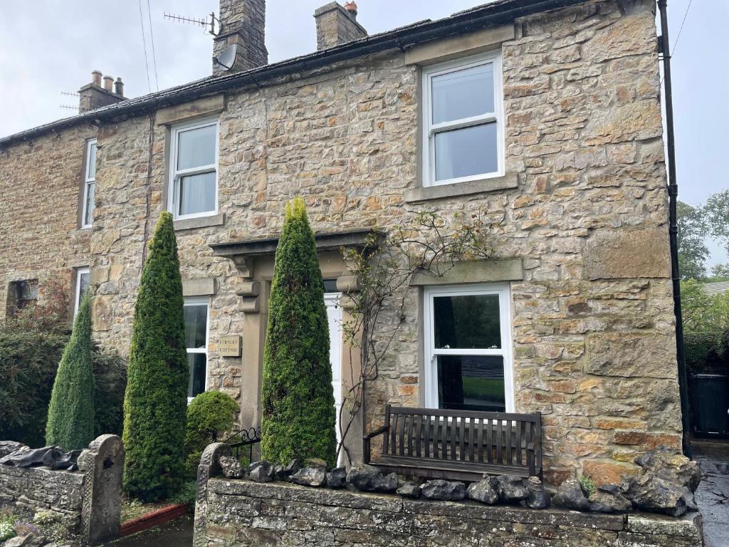 Fernlea, lovely stone cottage in the Yorkshire Dales, Bainbridge