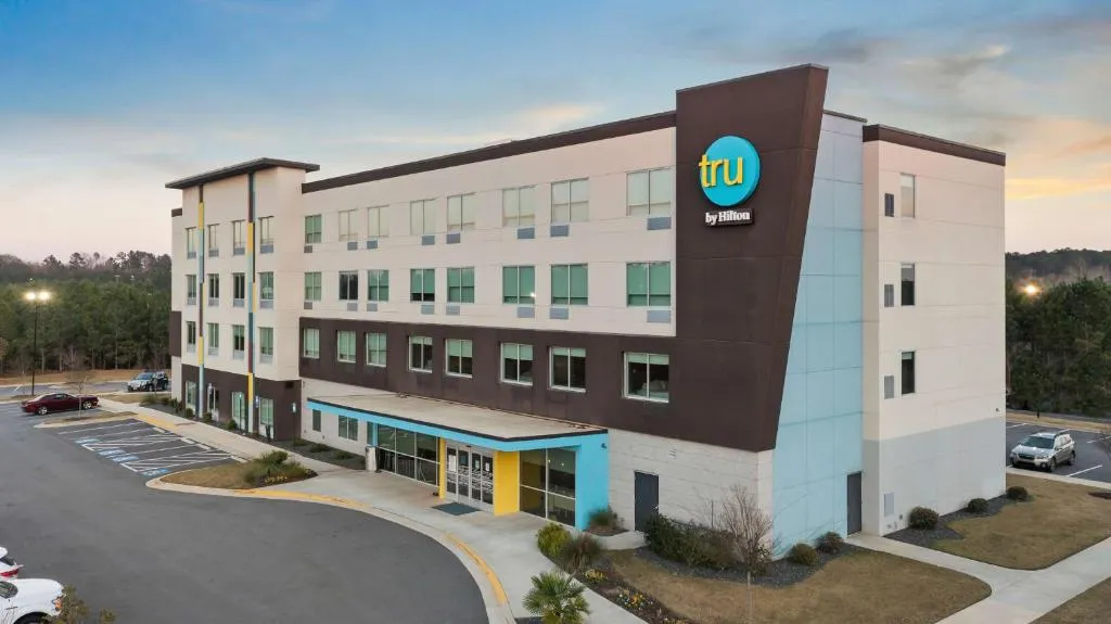 Tru By Hilton Greensboro Lake Oconee, Ga，位于格林斯伯勒的酒店