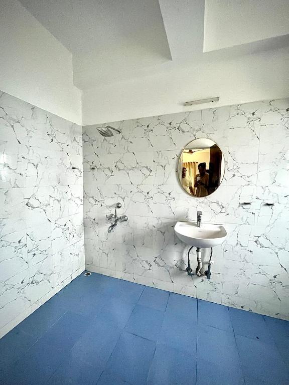 Ambrosia Inn, Bed & Breakfast Guwahati