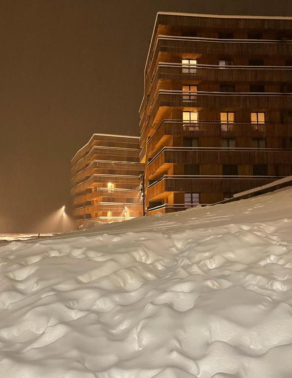 Ferienwohnung 3,5 Zimmer direkt an Ski- und Bikepiste - 3
