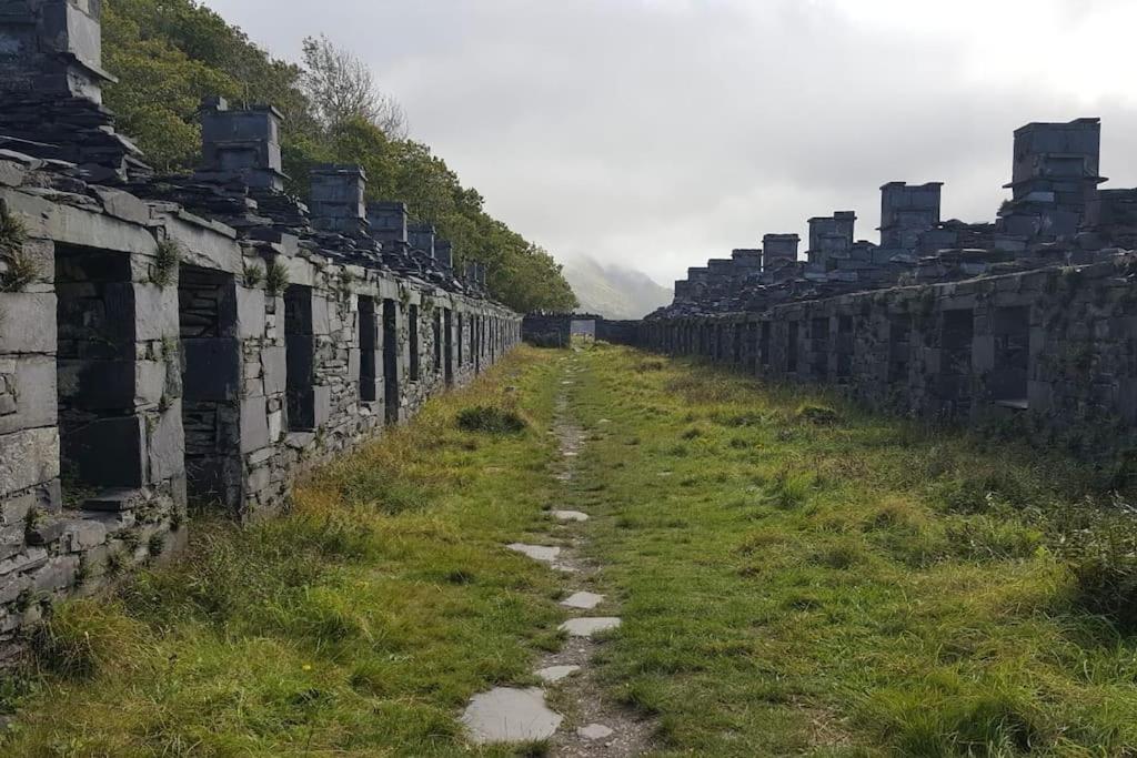 Home in Llanberis photo 8