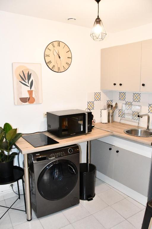 Appartement 32 m2 intra muros - WIFI - Netflix - Bureau - 3