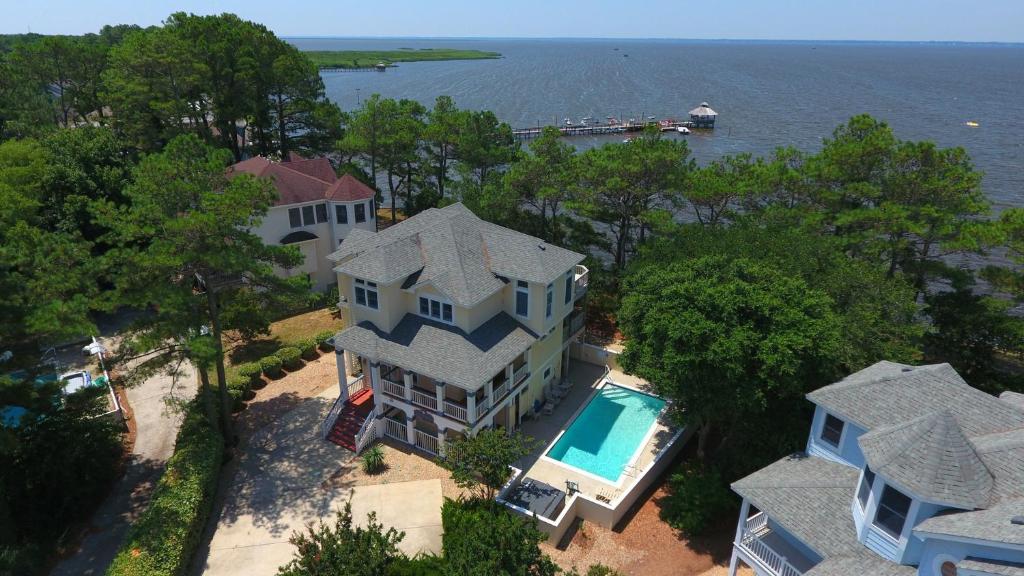 Soundfront, Private Pool, Hot Tub, Sound views! 519, Bay Breeze, Corolla