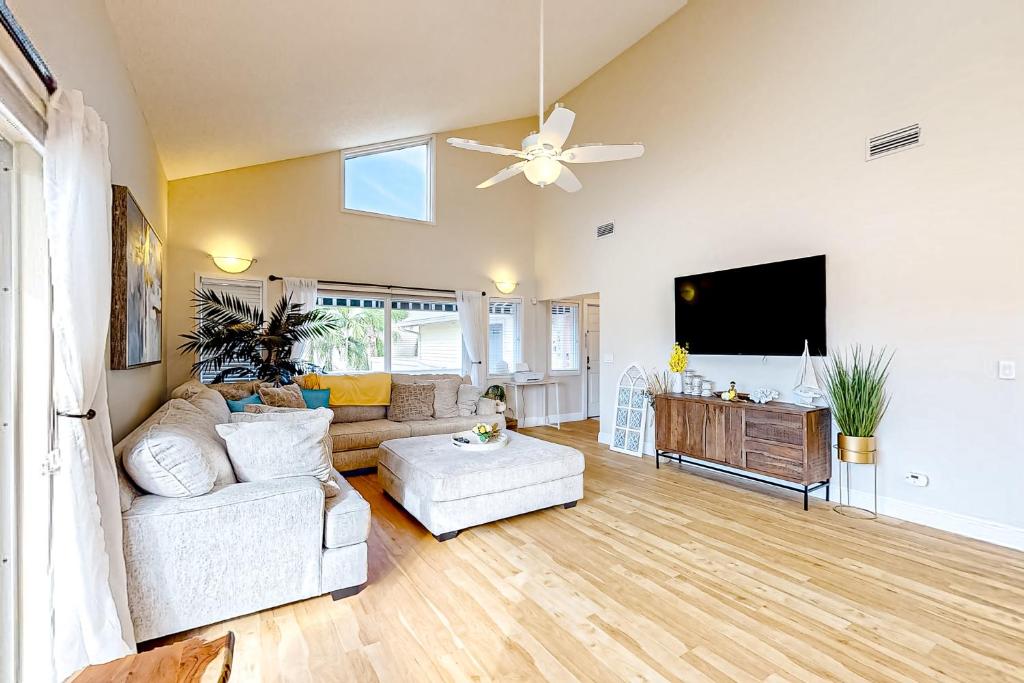 Freesia at Seaside Gardens, Longboat Key