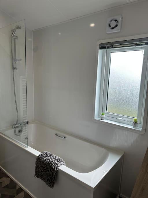 Modern Lodge with Amazing Views photo 6