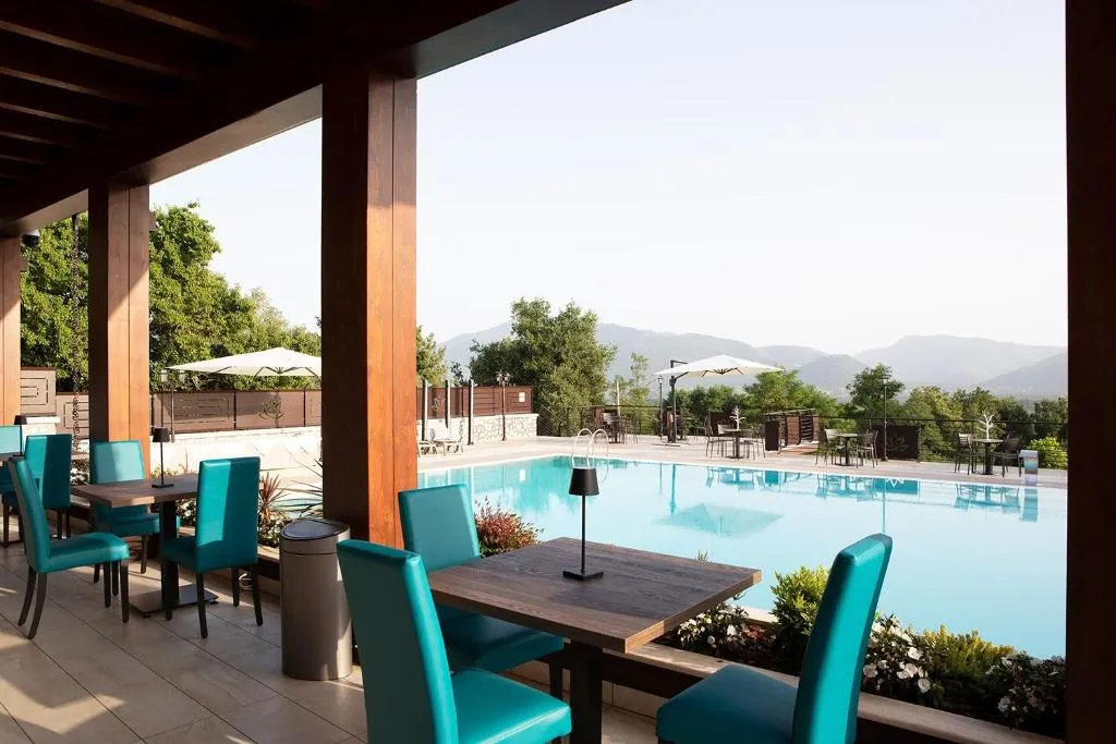 LUAL Bleisure Hotel, hotel in Pofi